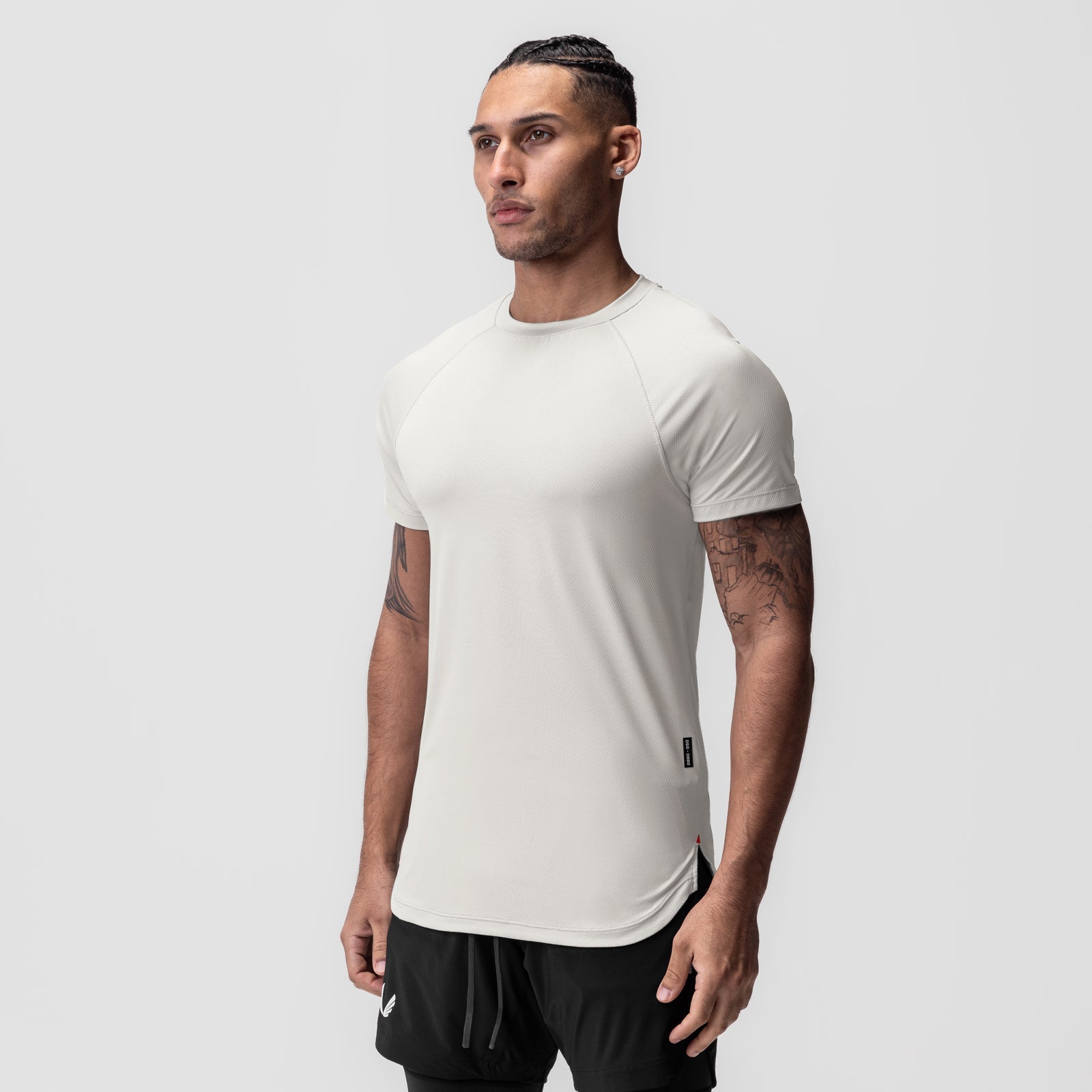 0660. AeroSilver® Established Tee - Stone