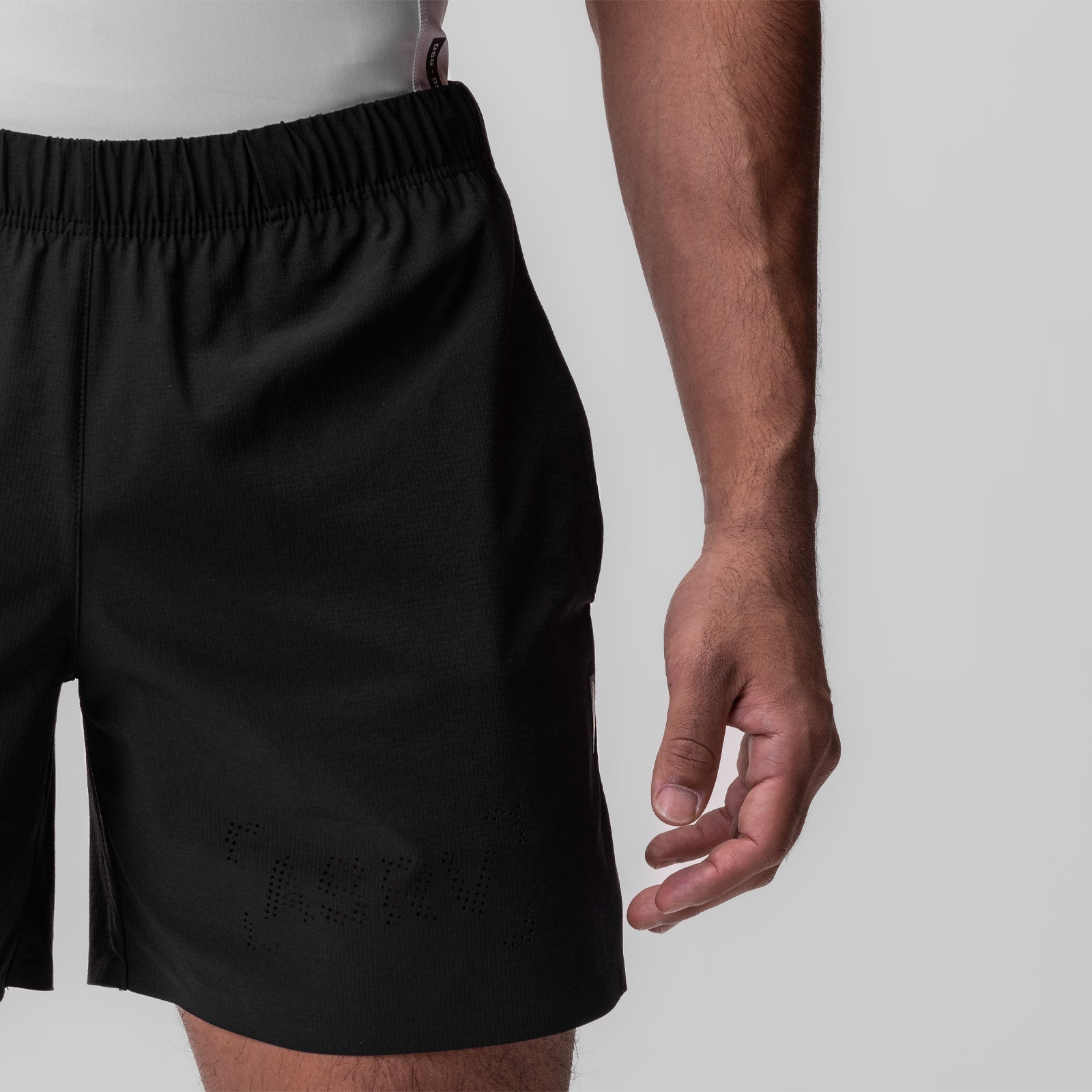 0737. Ripstop 6" Perforated Short - Black