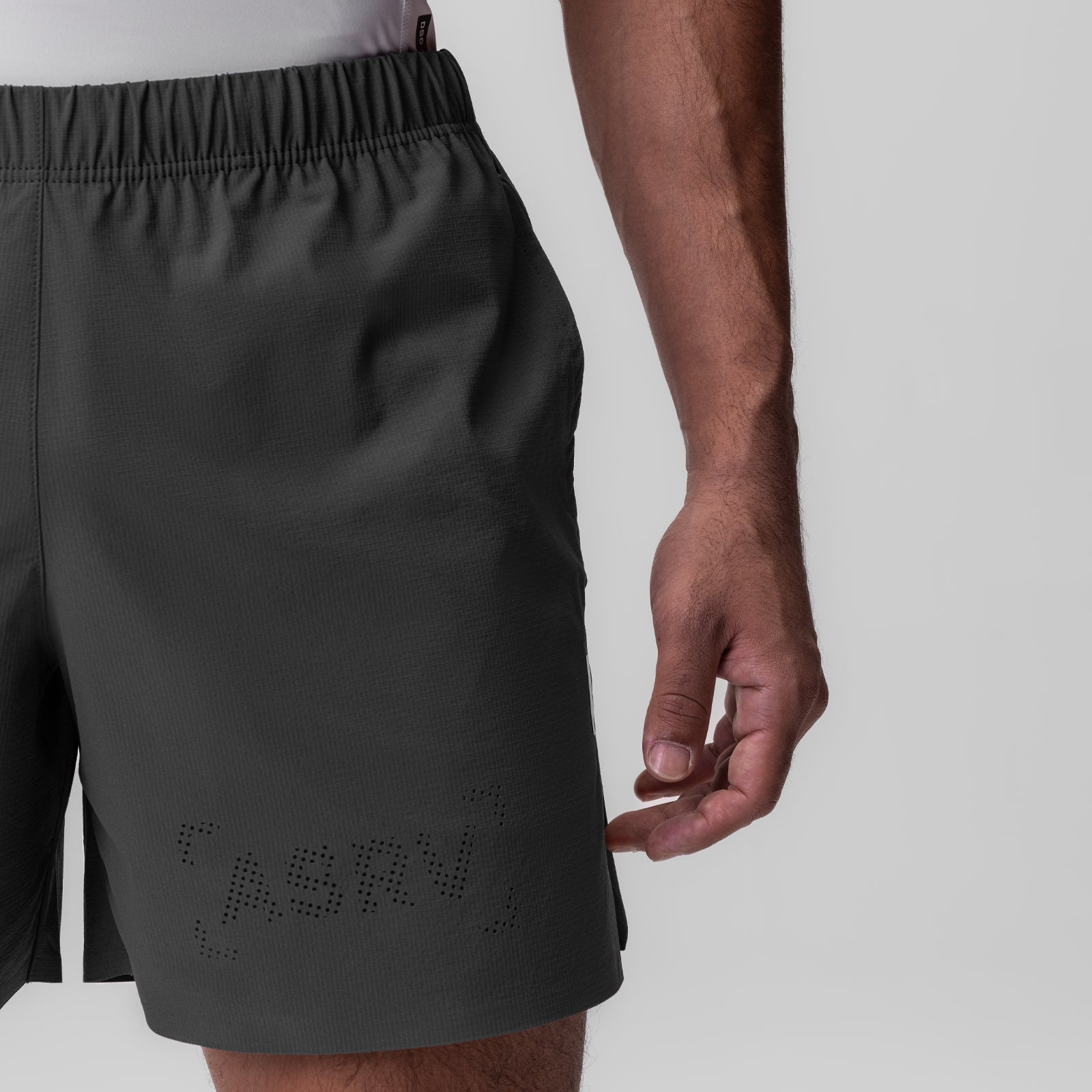 0737. Ripstop 6" Perforated Short - Space Grey