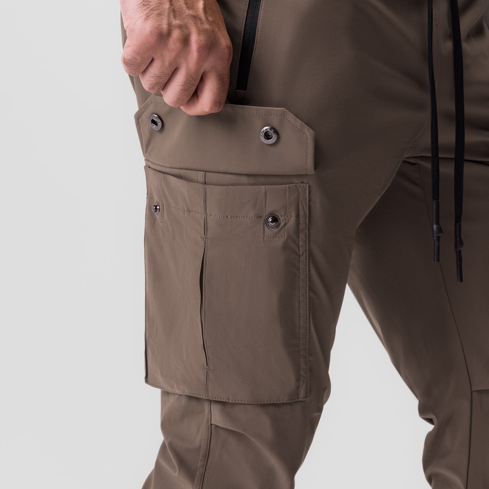 0825. Tetra-Lite® Cargo High Rib Jogger - Deep Taupe