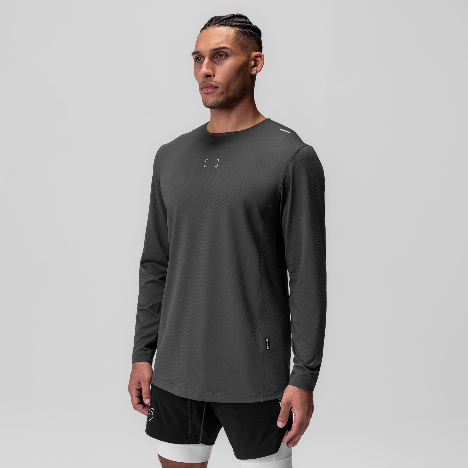 0907. AeroSilver® Training Long Sleeve - Space Grey "Space Bracket"