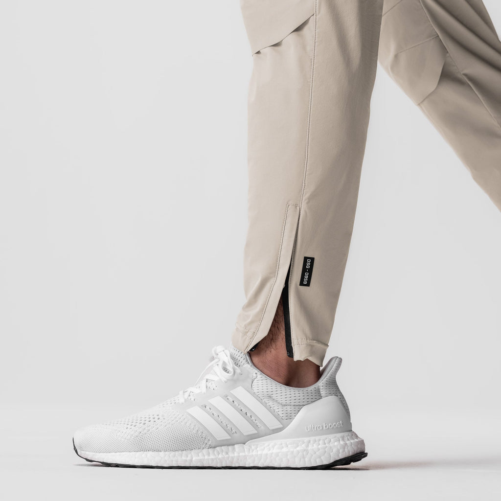 0959. Tetra-Lite® Moto Jogger - Sand Smoke