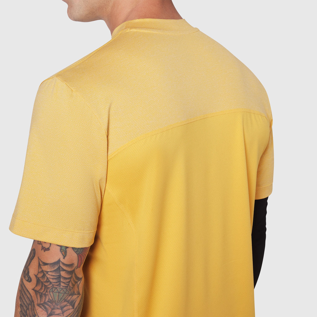 1191. AEROSILVER® UPF50+ Run Tee - Amber