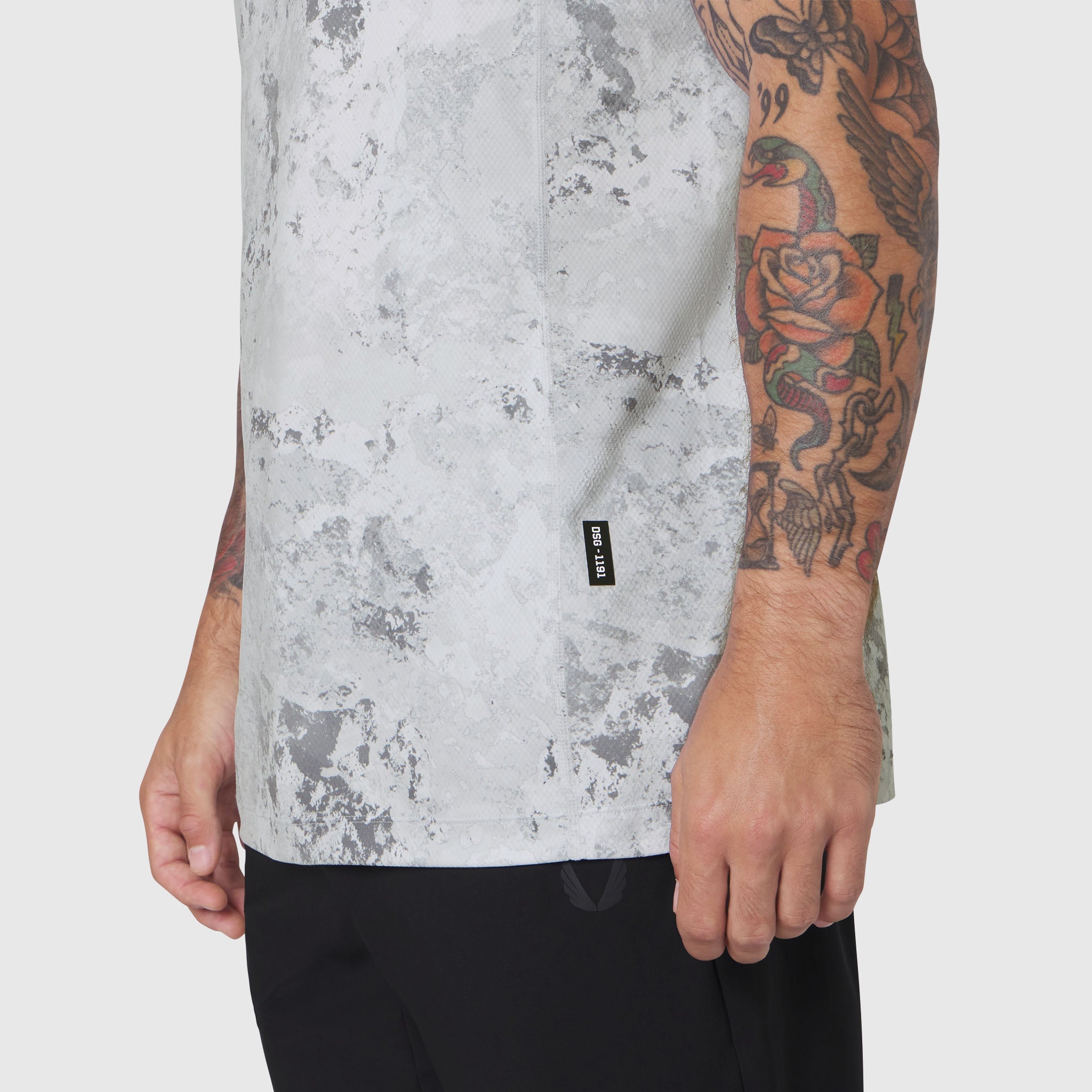 1191. AEROSILVER® UPF50+ Run Tee - Sedona Snow Camo