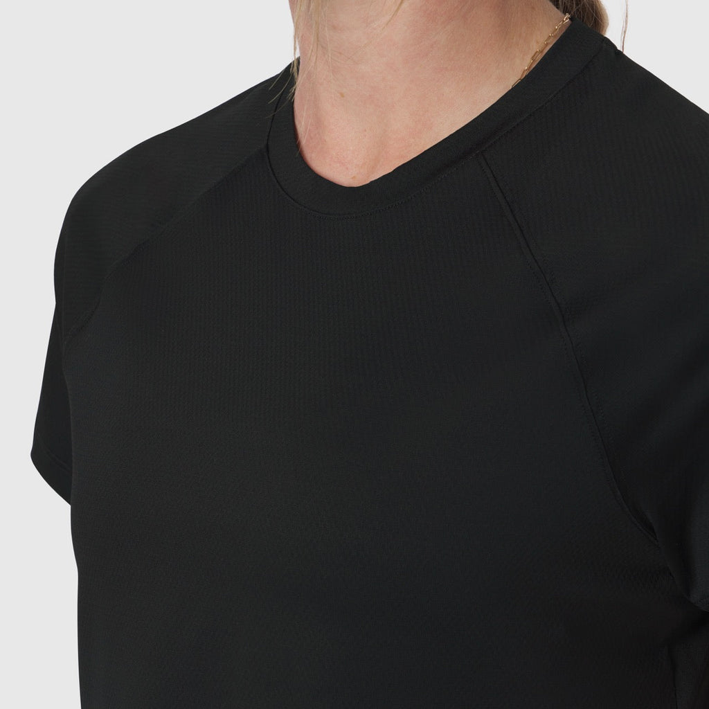 W018. AeroSilver® Cropped Tee - Black