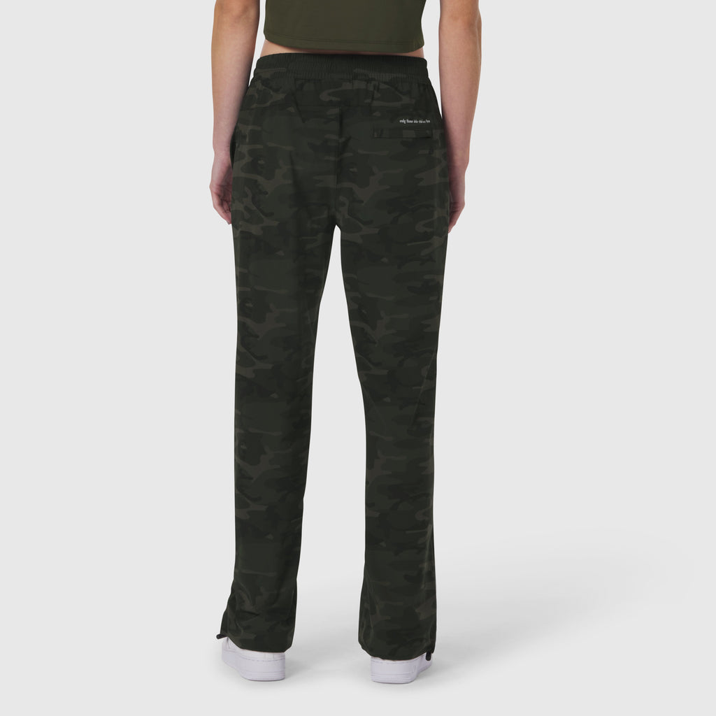 W036. Ripstop Relaxed Track Pant - Dark Camo