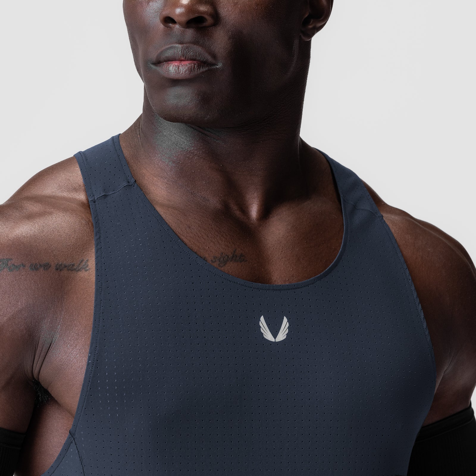 0949. Laser-Vent™ Singlet Tank - Navy/Black