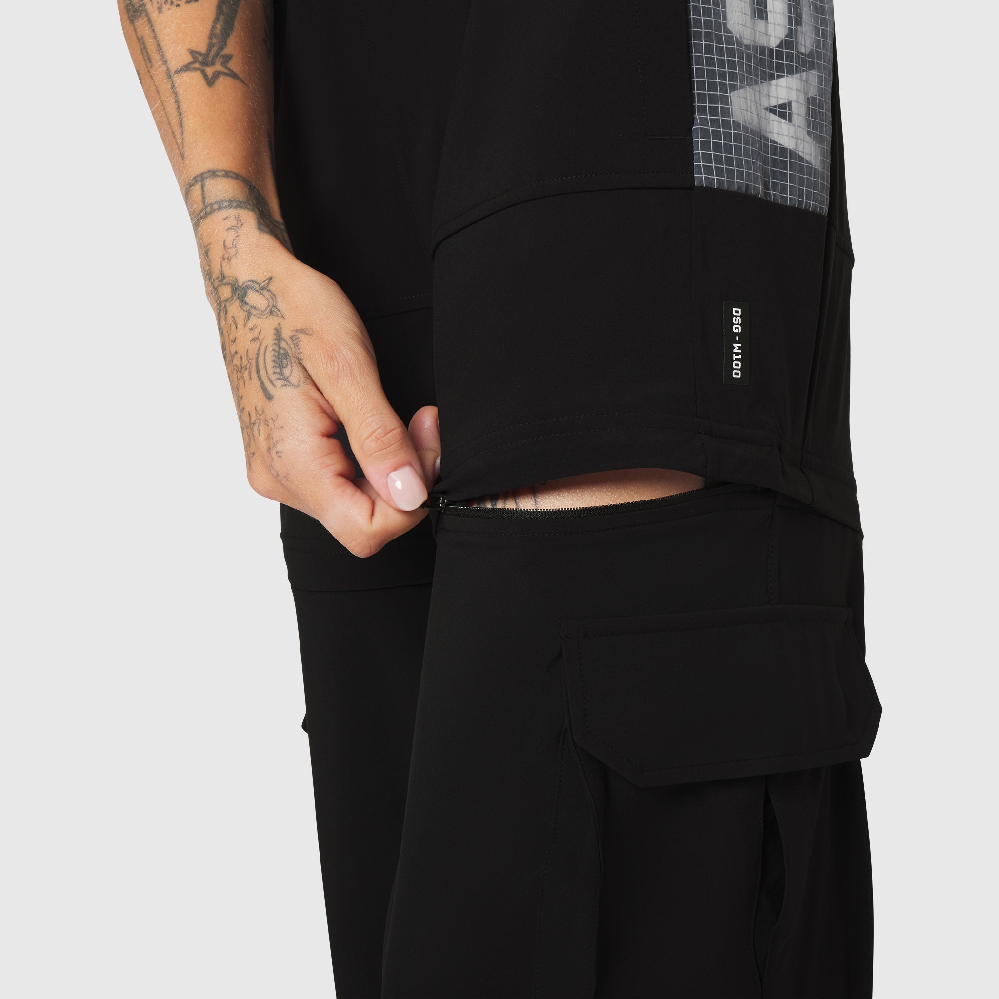 W100. 2-in-1 Convertible Pant - Black